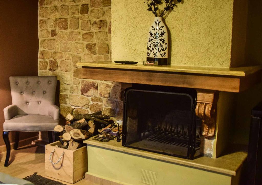Aetoma Suites Synikia Mesi Trikalon Zewnętrze zdjęcie